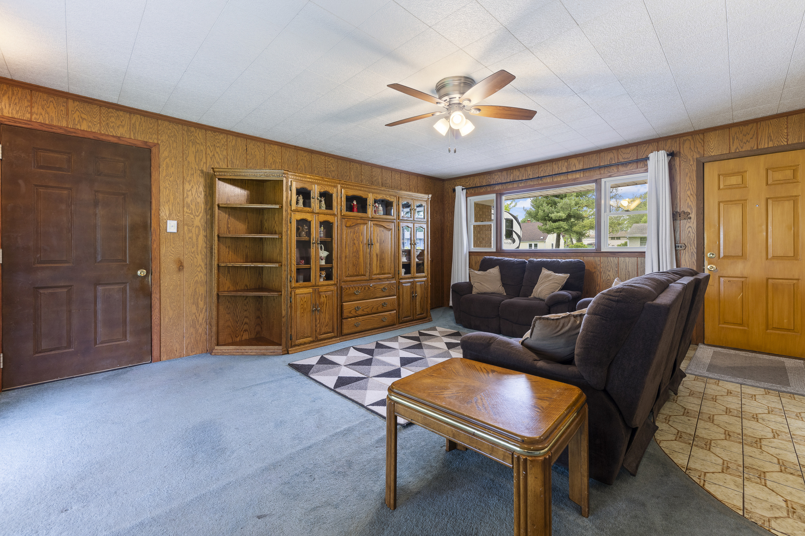 2N303 Bernice Avenue