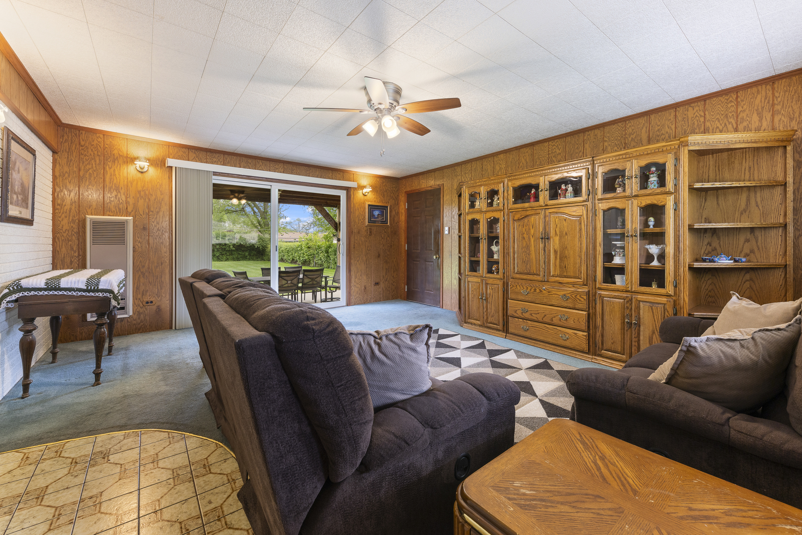 2N303 Bernice Avenue