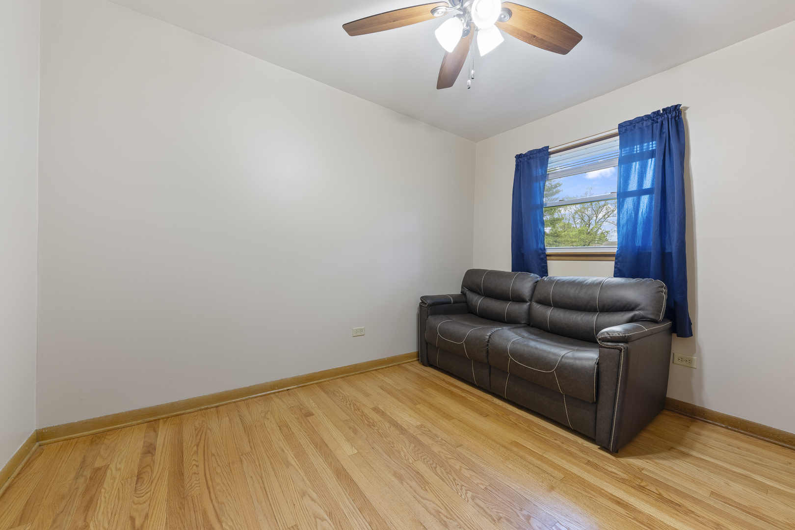 2N303 Bernice Avenue