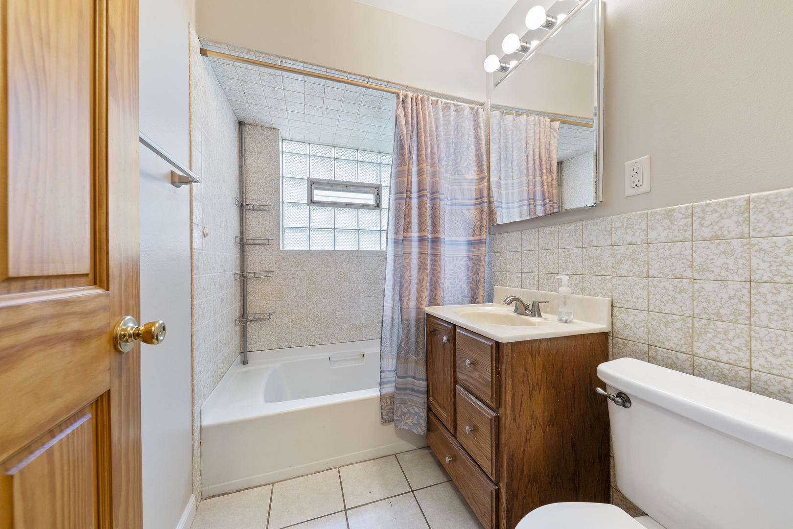 2N303 Bernice Avenue