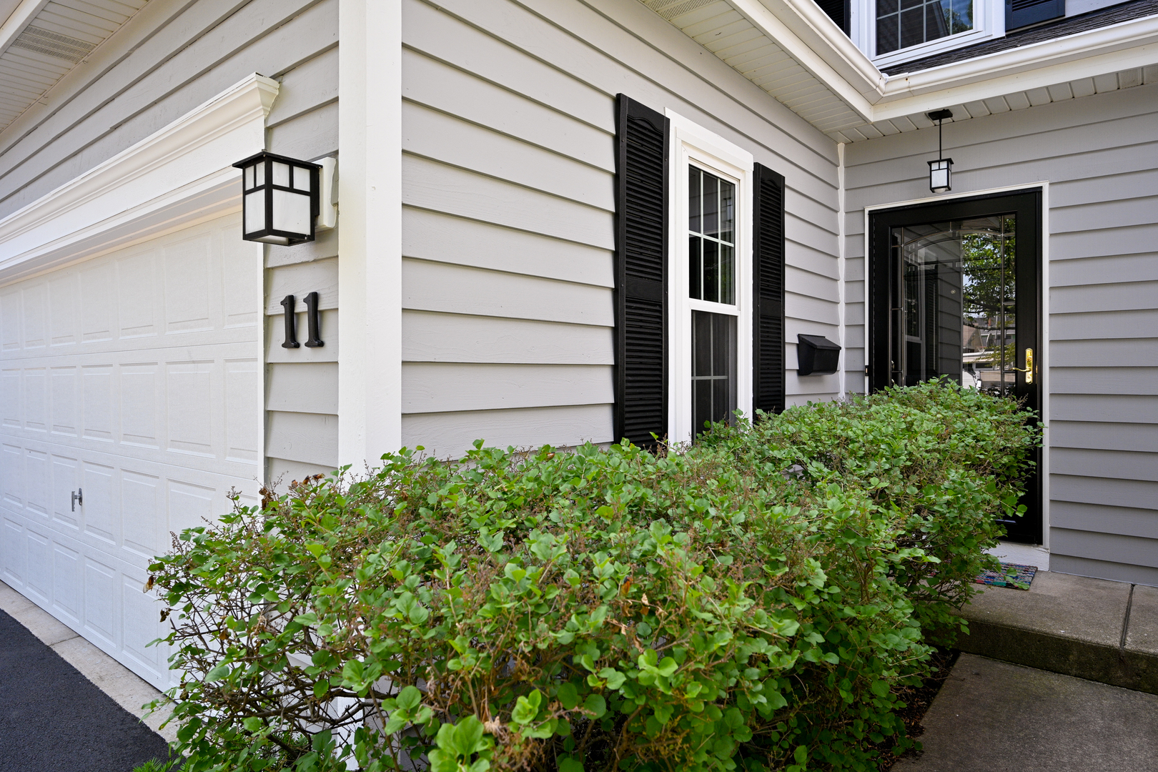 11 W Grove Street
