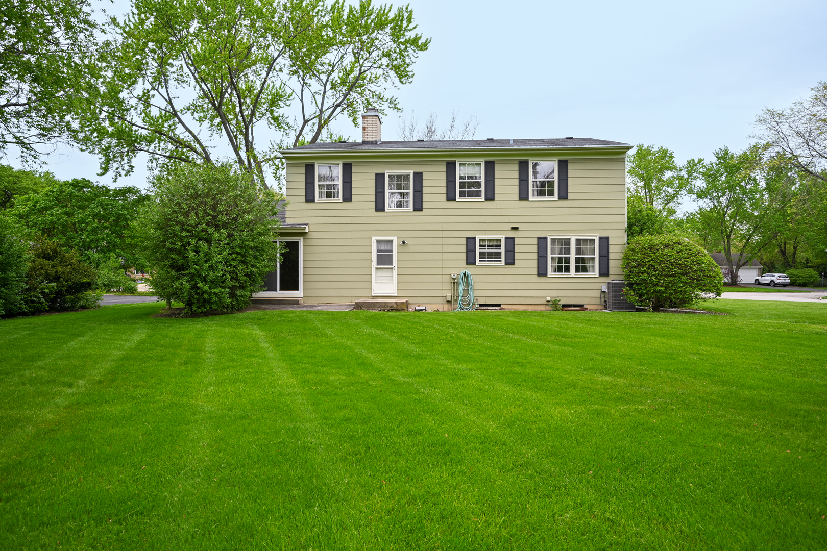 26W231 Blackhawk Drive