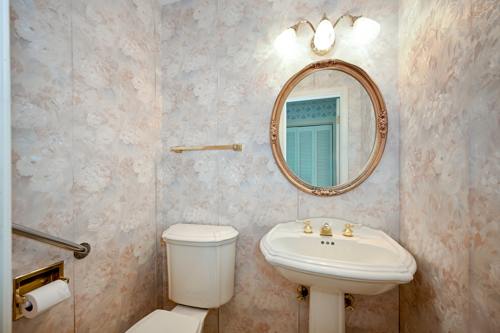 26W231 Blackhawk Drive