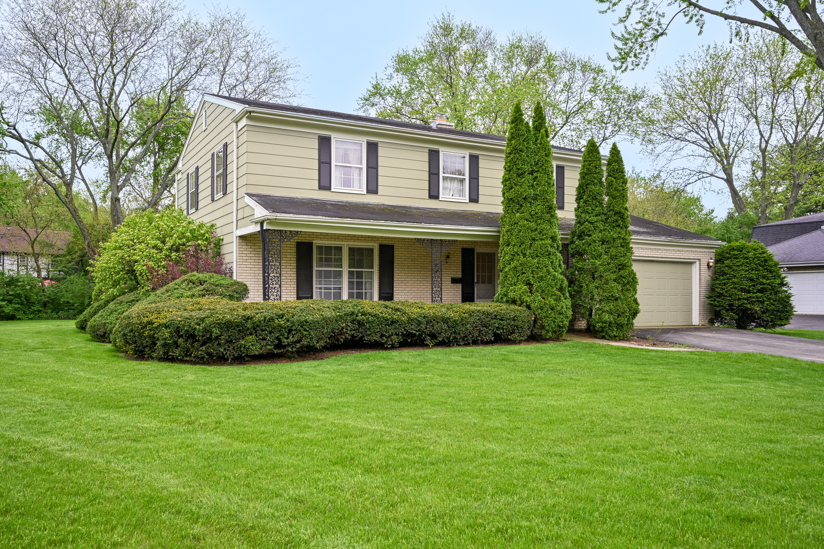 26W231 Blackhawk Drive