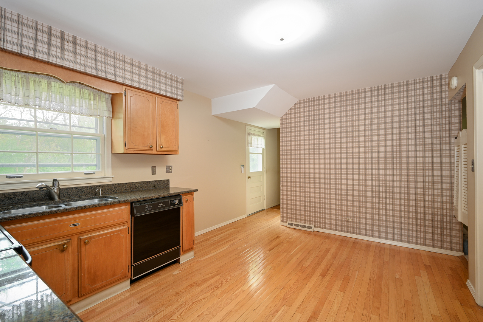 26W231 Blackhawk Drive