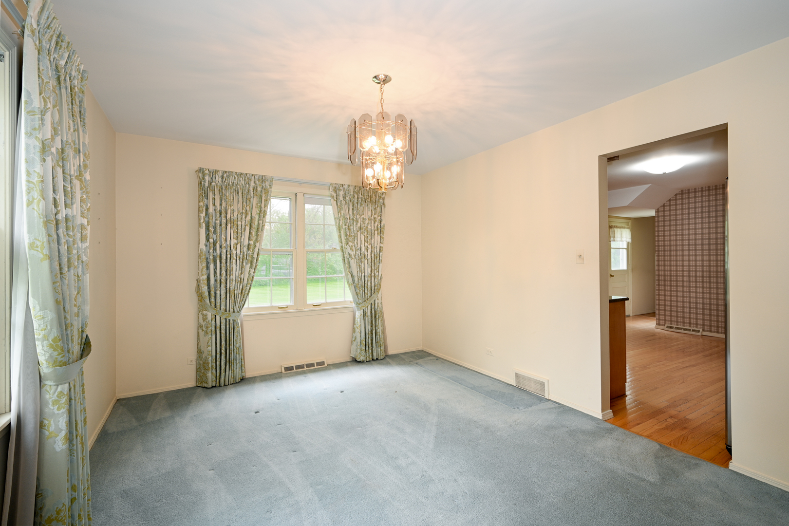 26W231 Blackhawk Drive