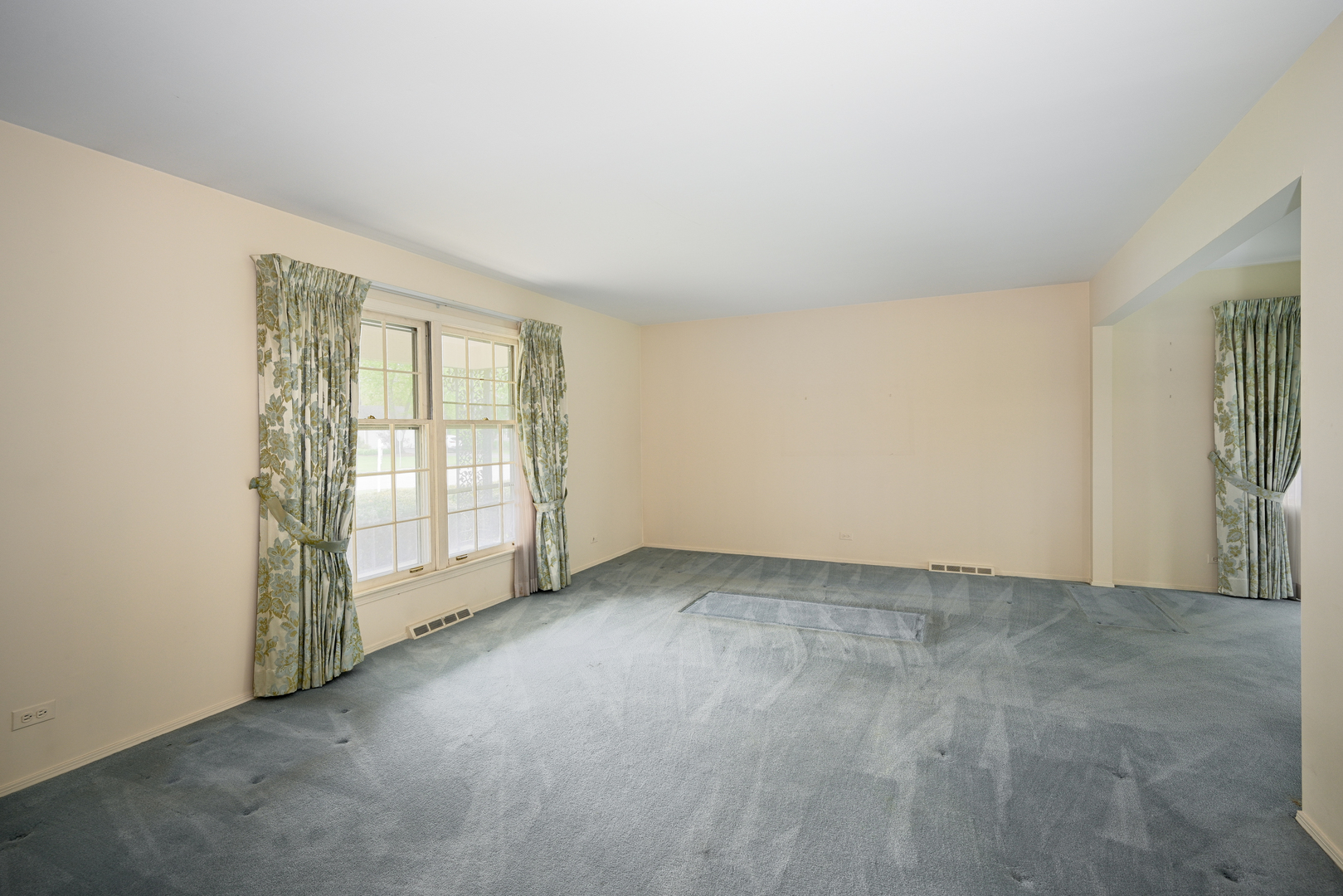 26W231 Blackhawk Drive