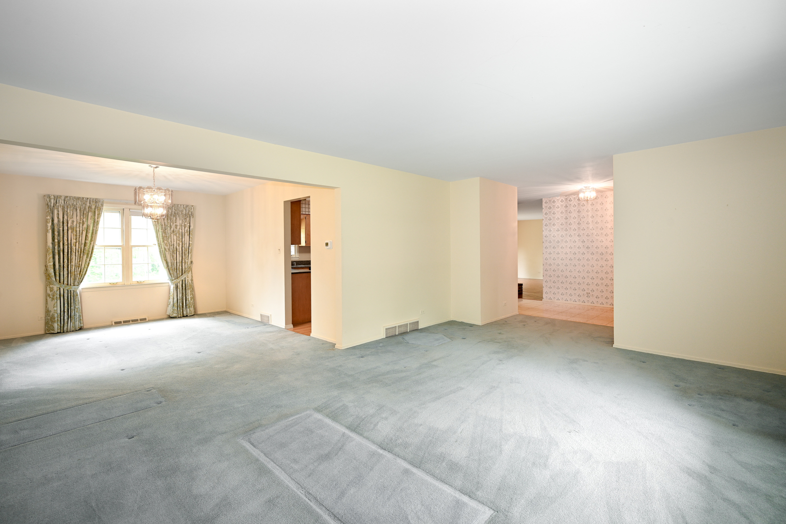 26W231 Blackhawk Drive