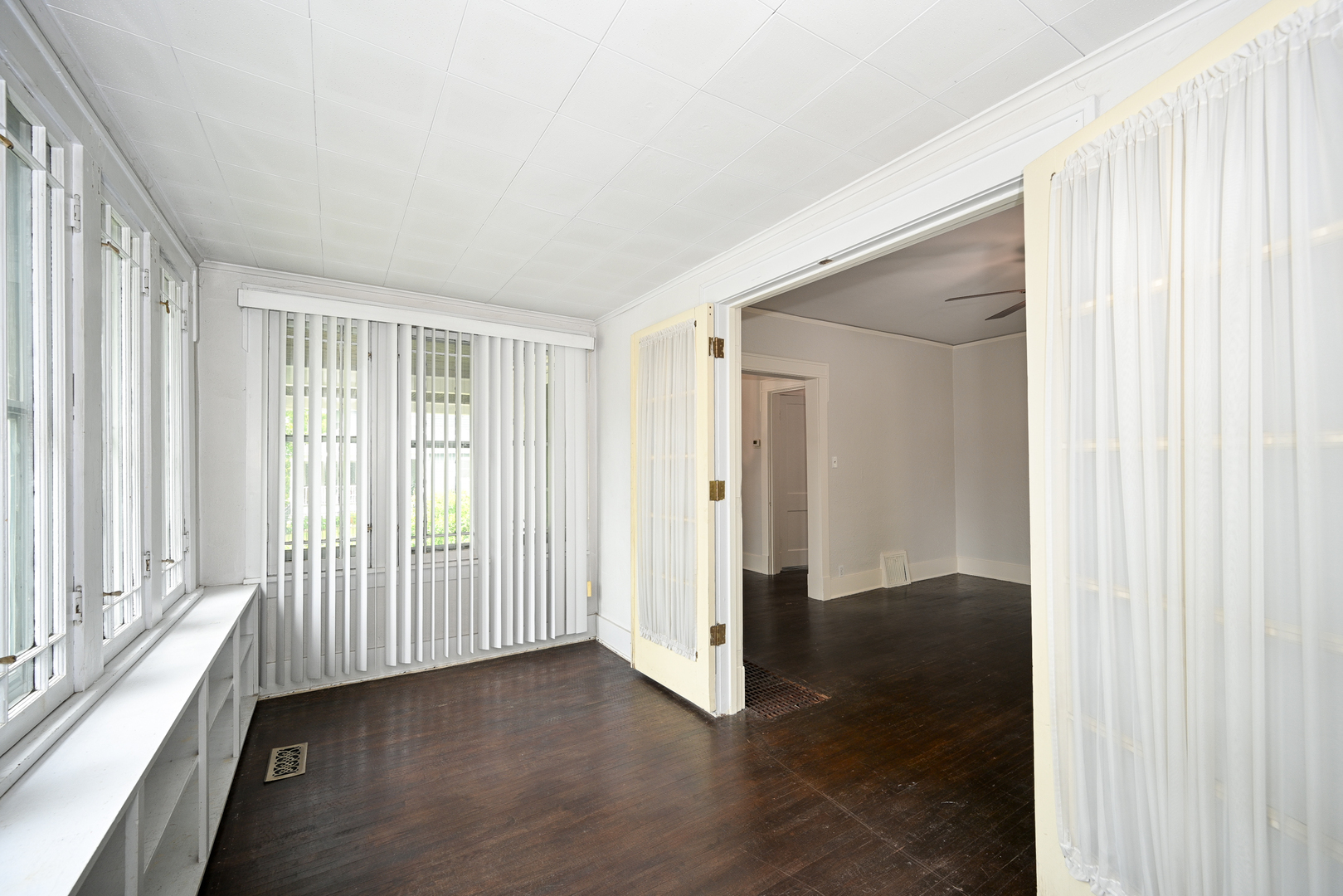 107 E Jefferson Avenue
