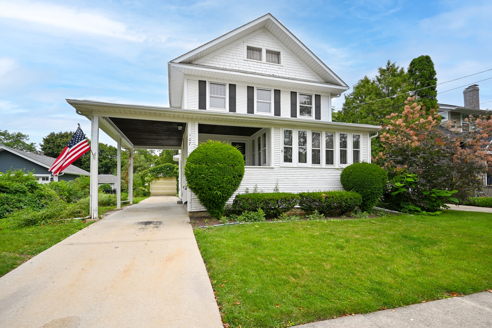 107 E Jefferson Avenue