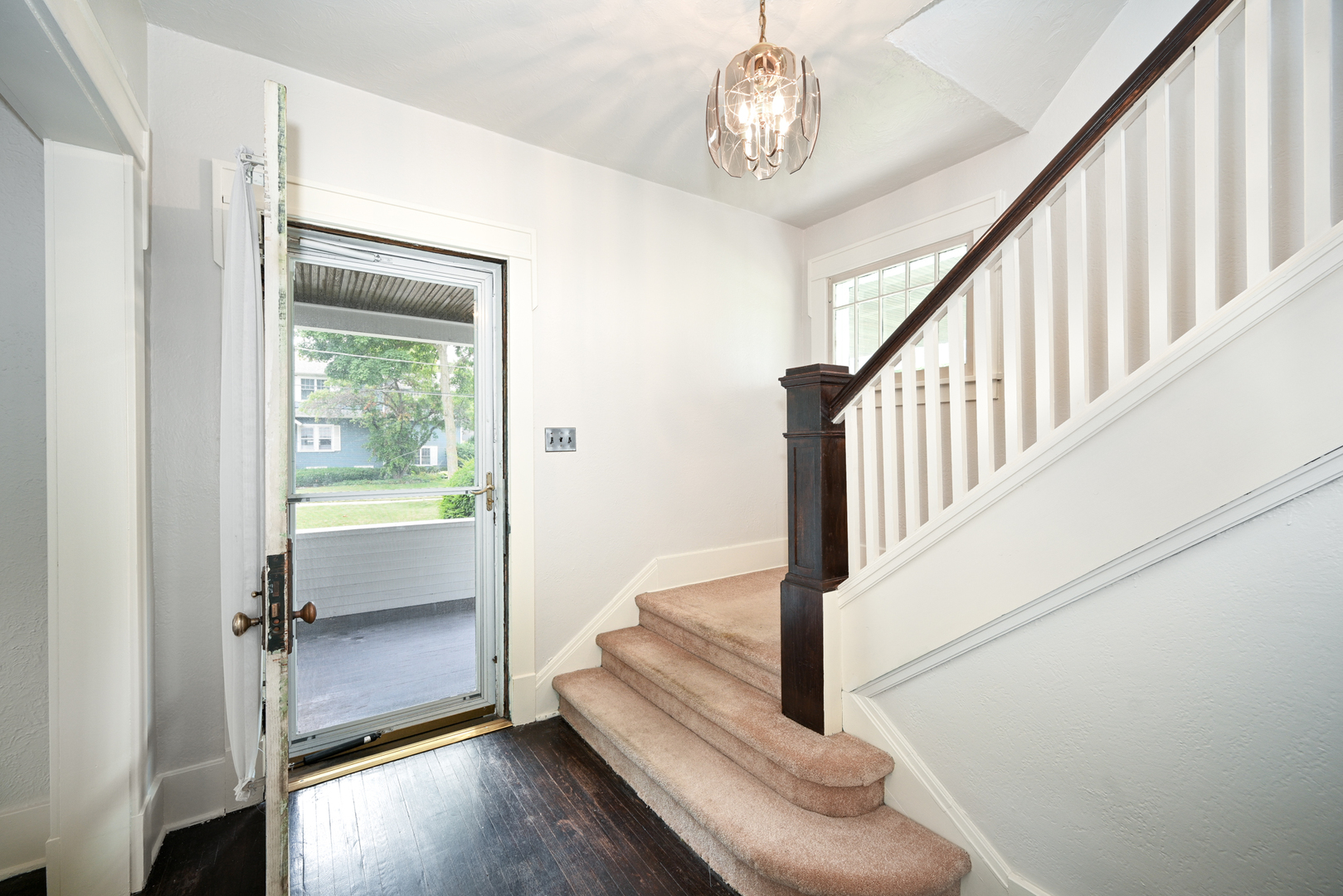 107 E Jefferson Avenue