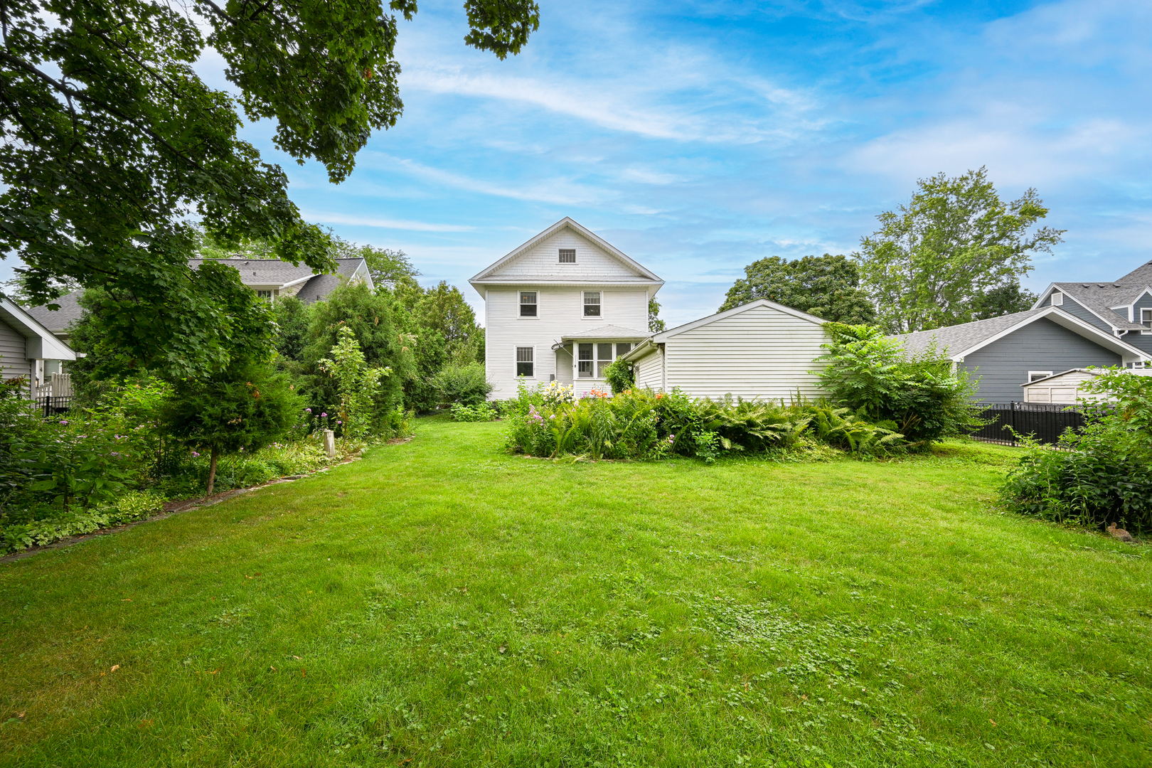 107 E Jefferson Avenue