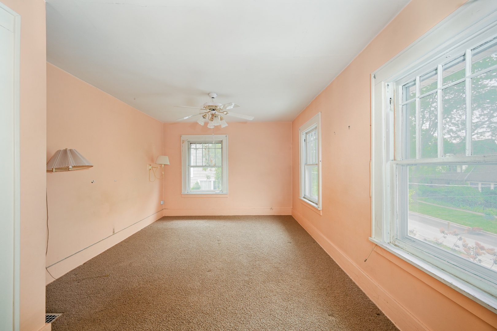 107 E Jefferson Avenue
