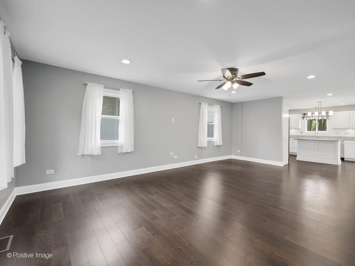 1823 S 4th Place