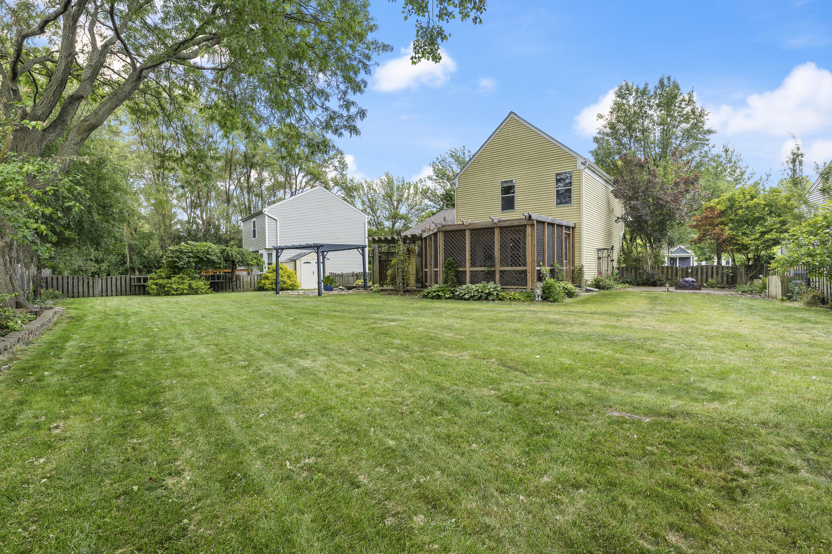 1227 Calico Avenue