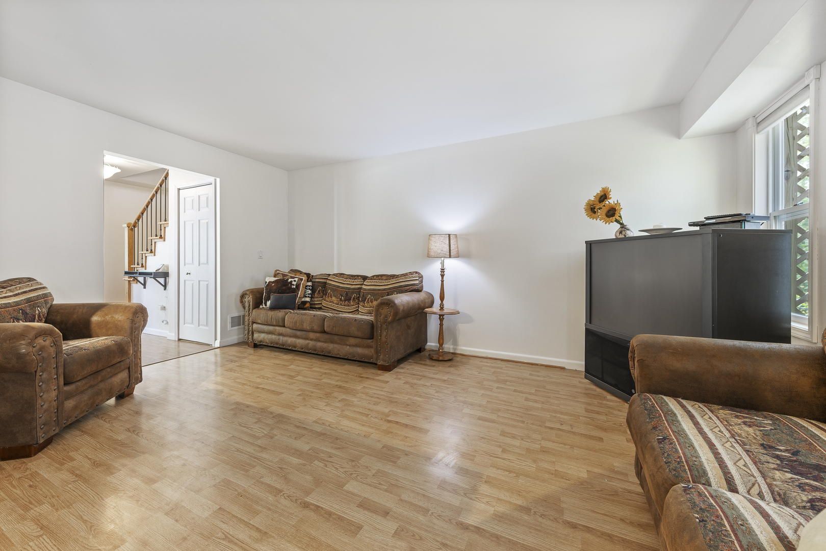 1227 Calico Avenue