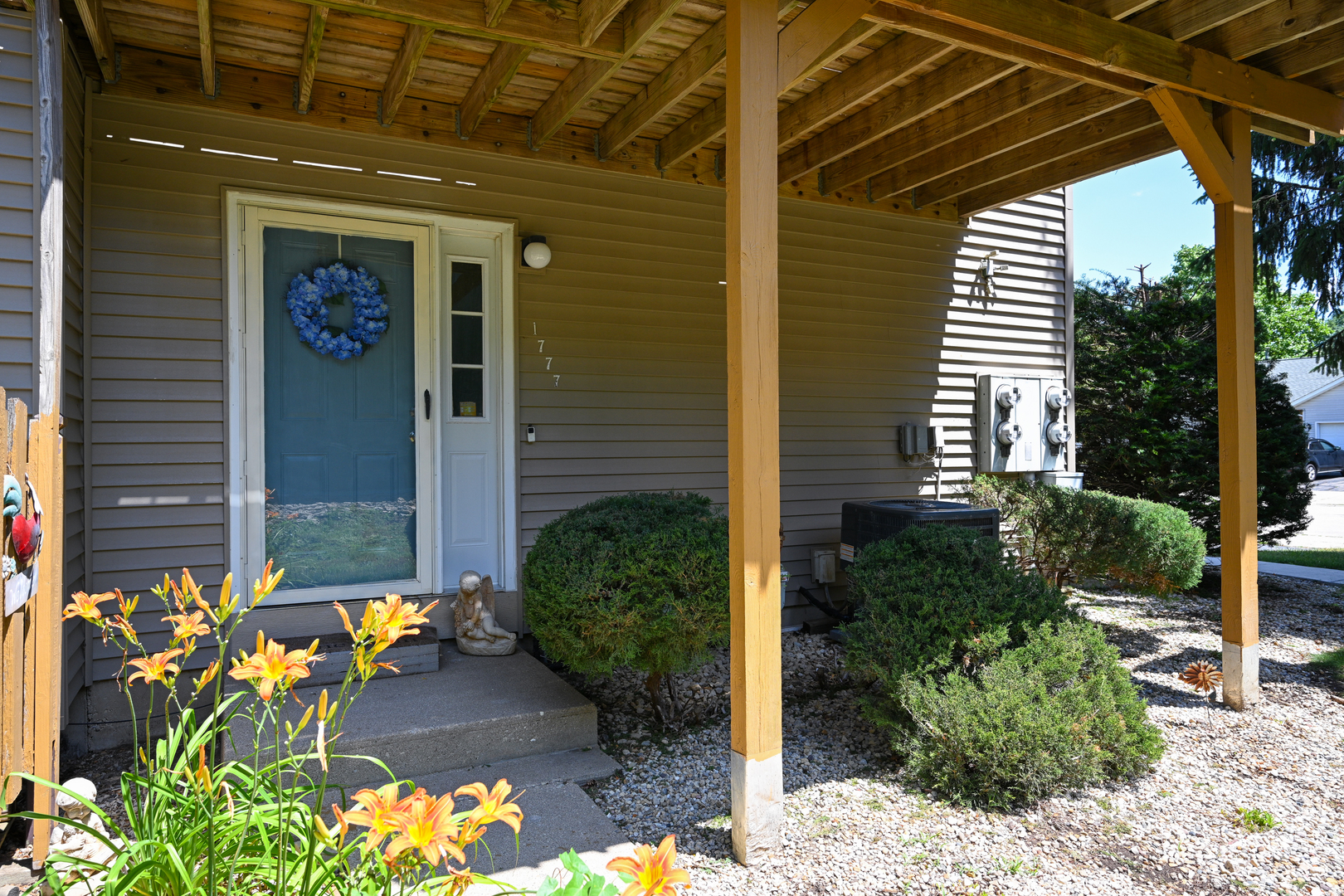 1777 Longwood Drive Unit: 1777