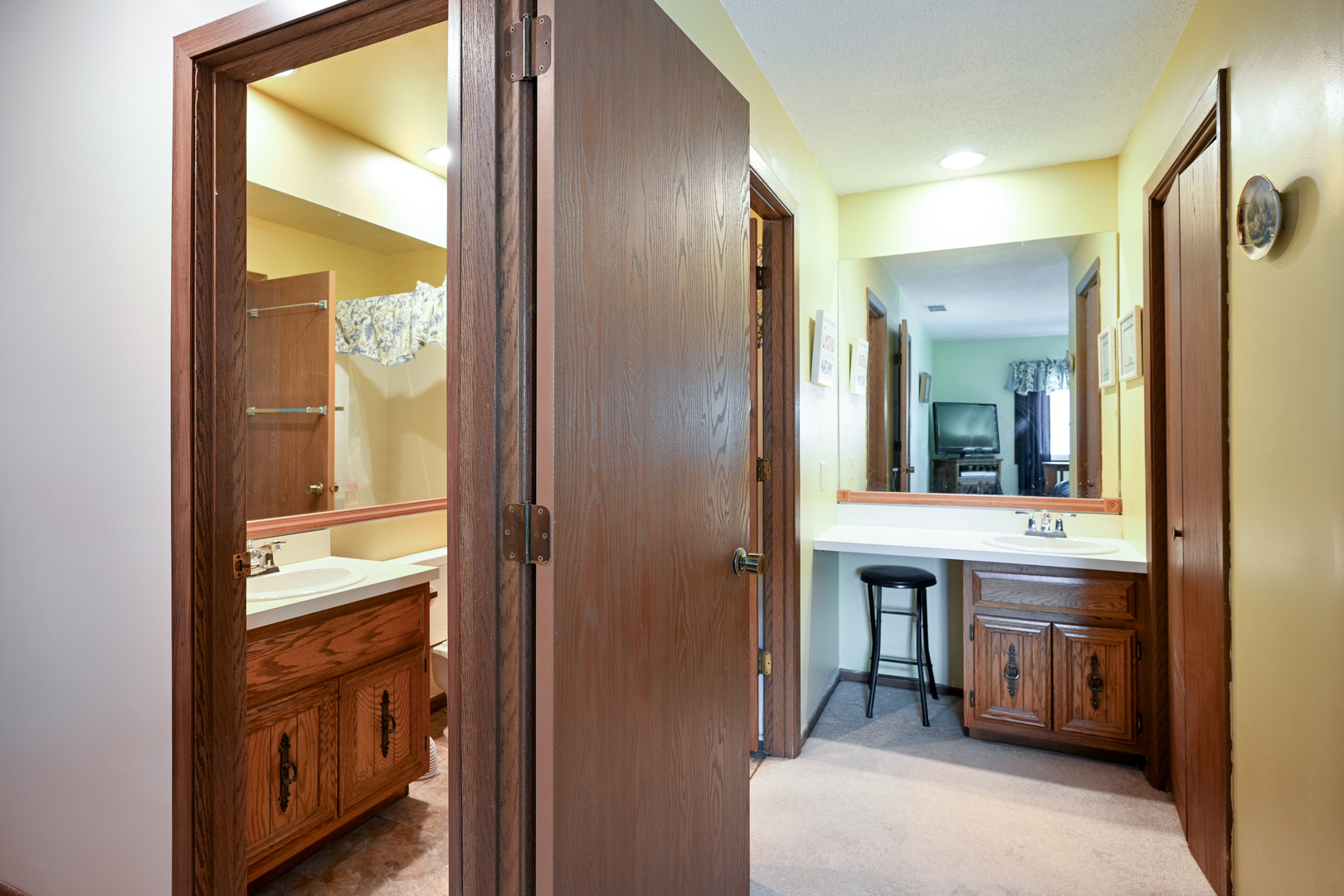1777 Longwood Drive Unit: 1777