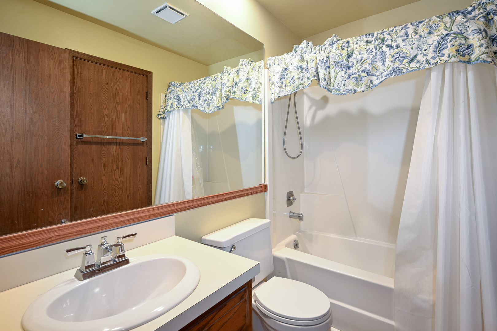 1777 Longwood Drive Unit: 1777