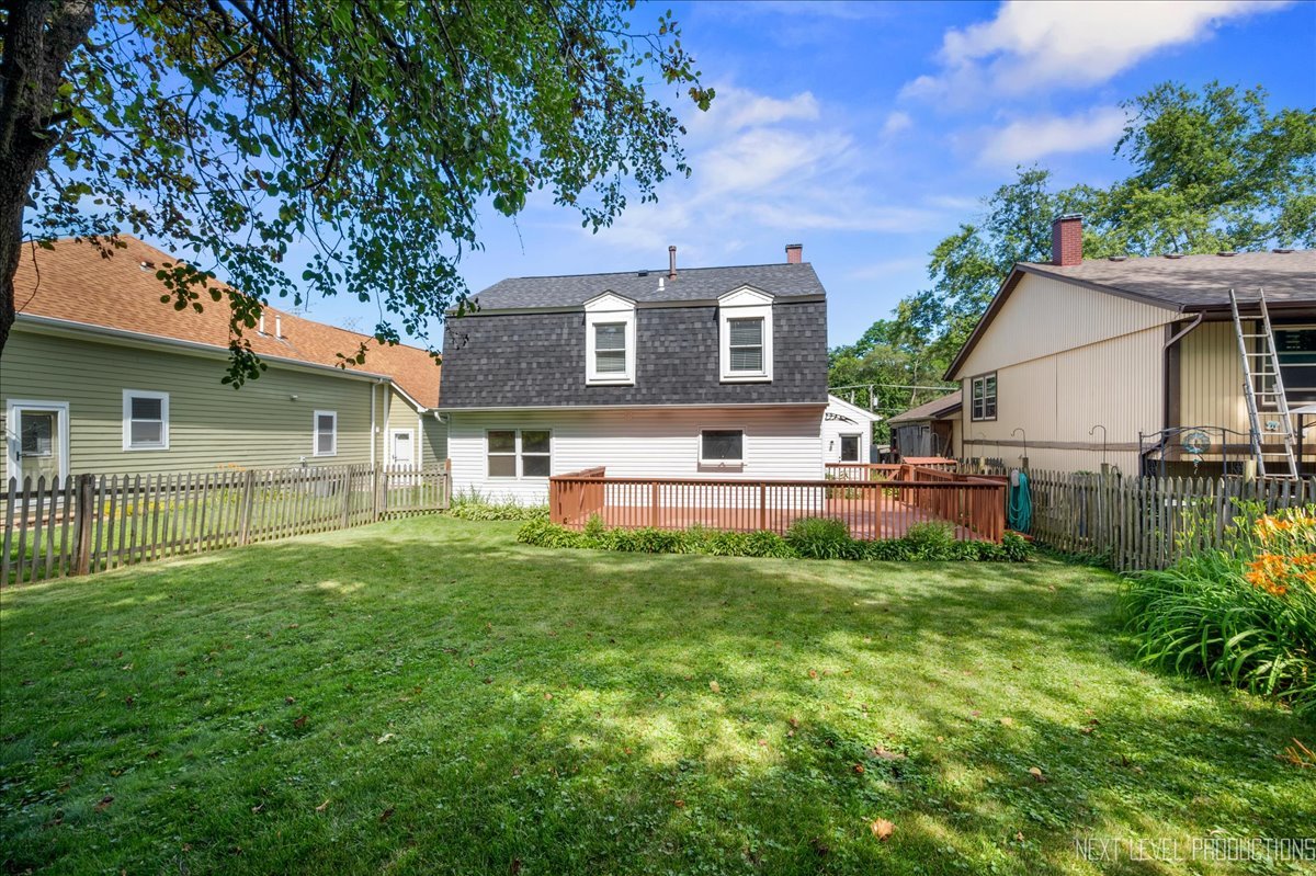 1N262 Main Street