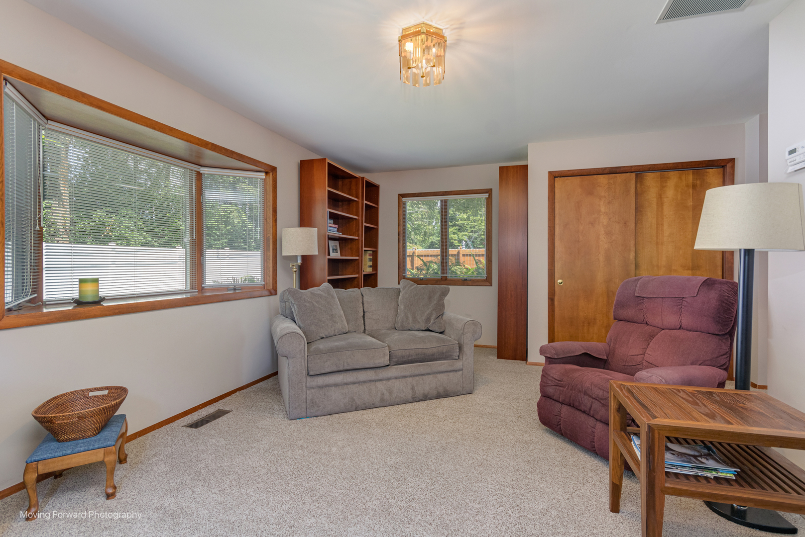 305 Brookside Circle