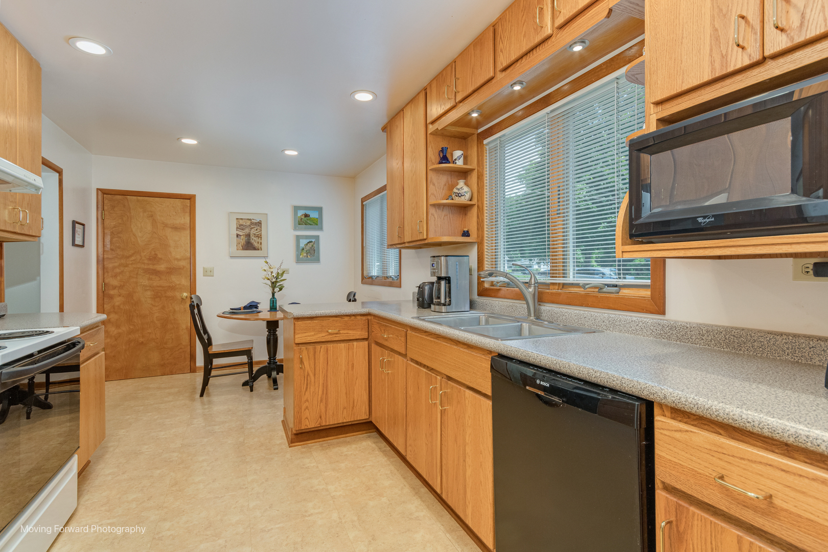 305 Brookside Circle