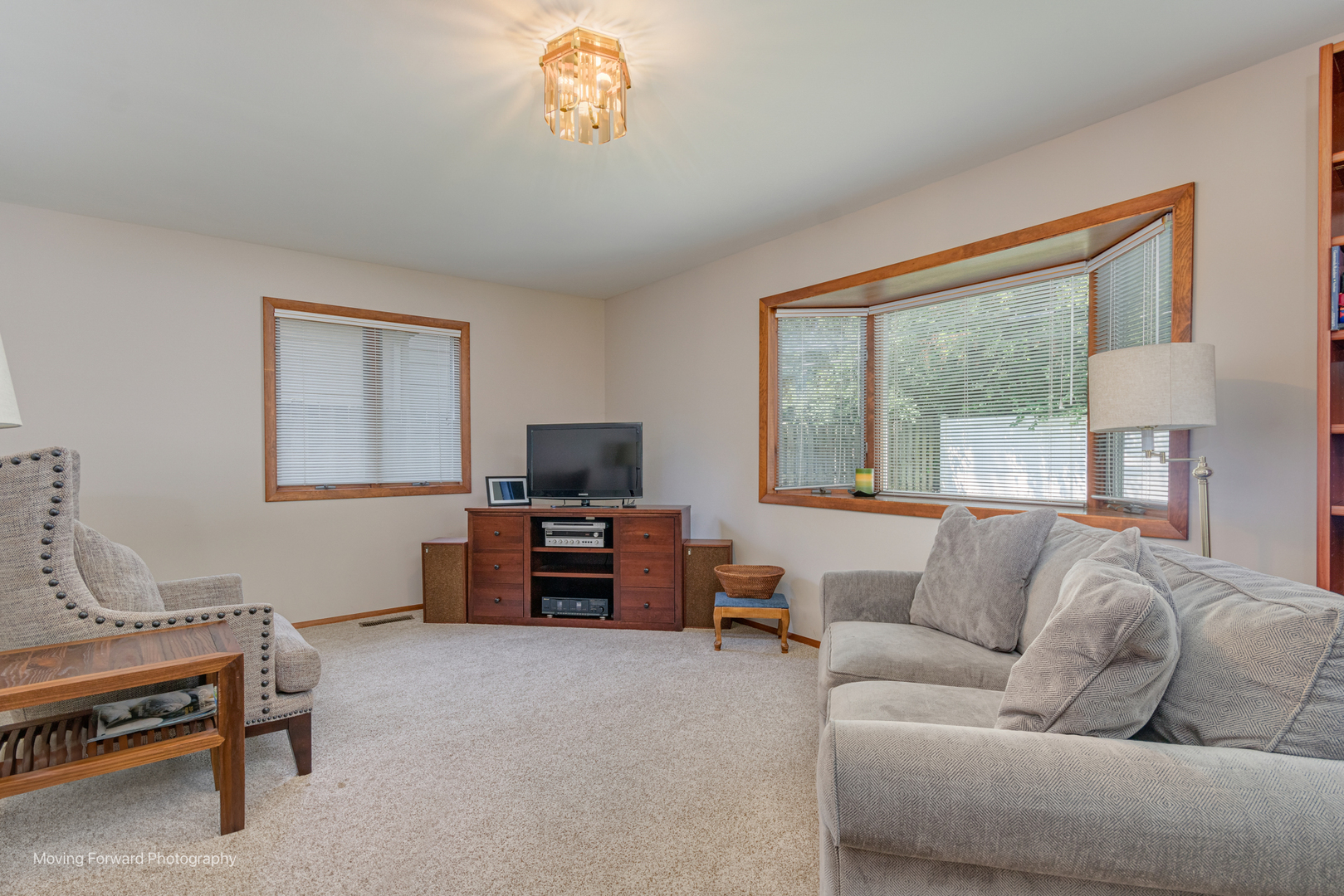305 Brookside Circle