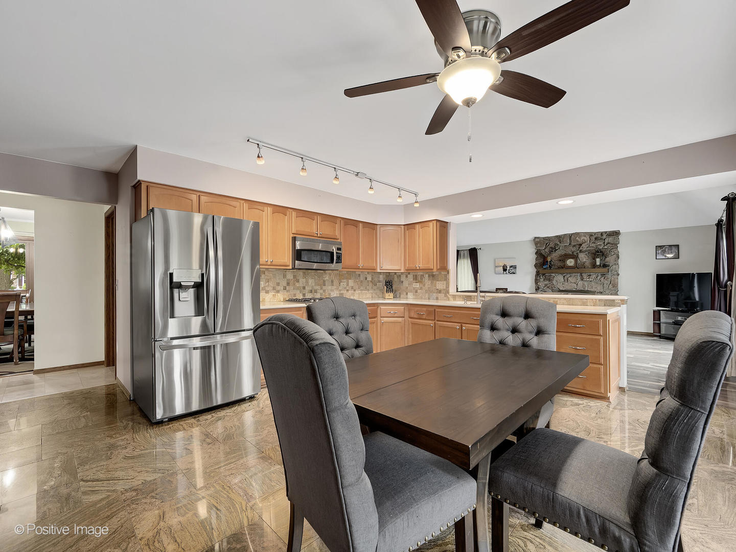 967 Lakeside Drive