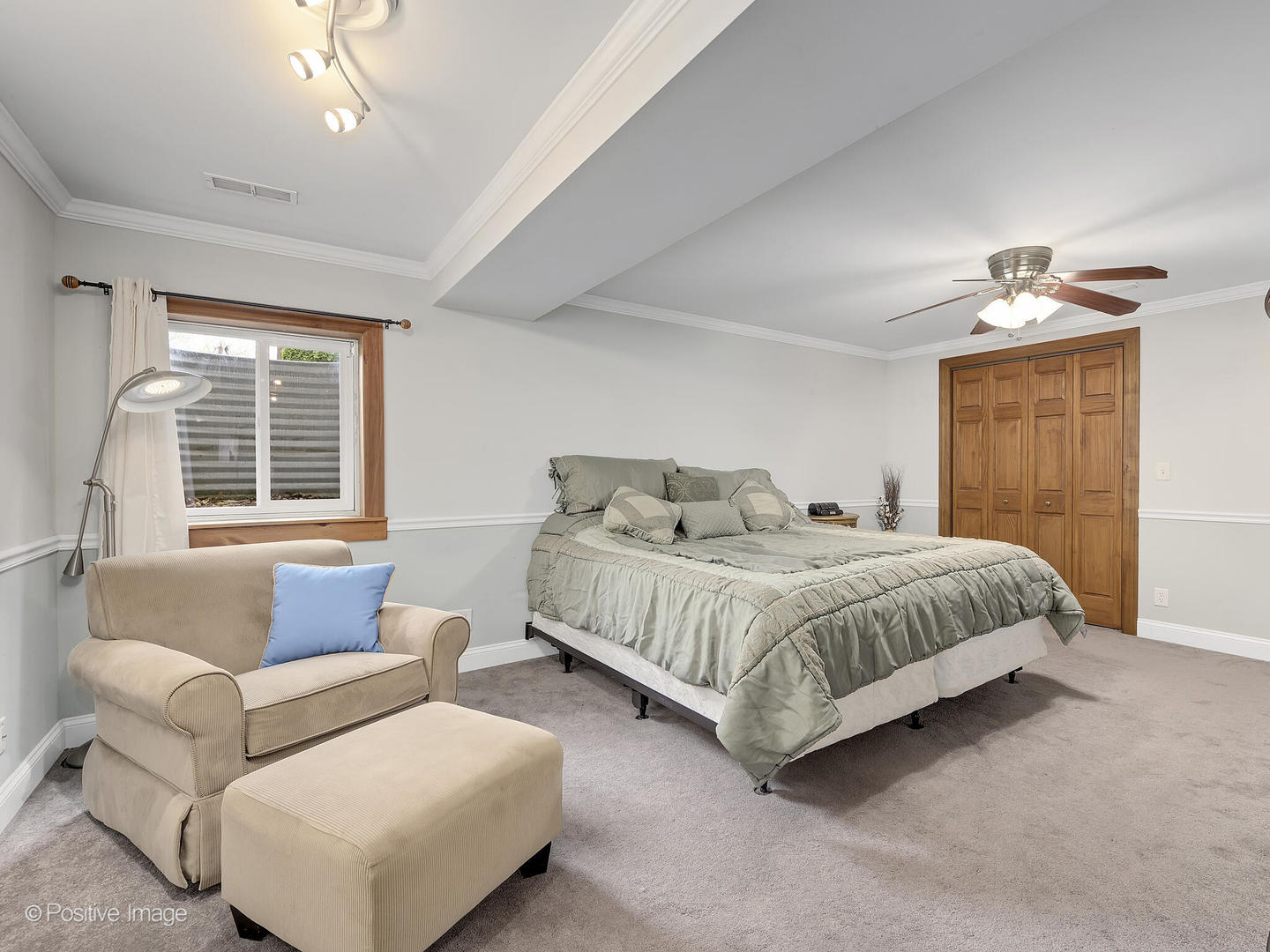 967 Lakeside Drive