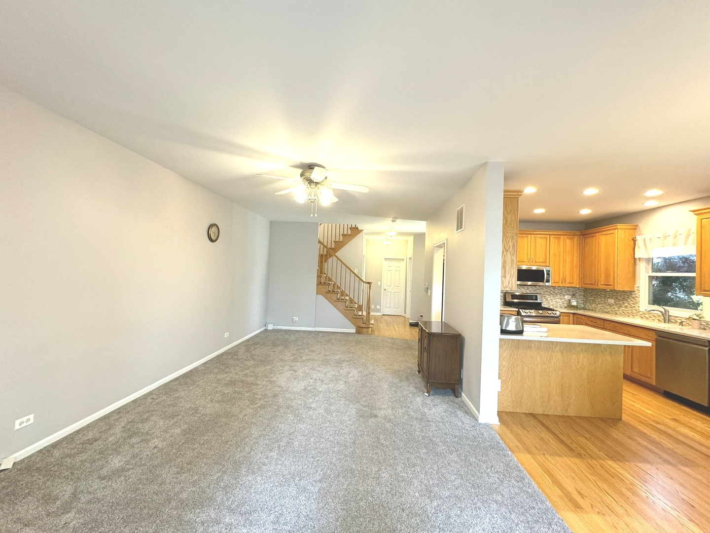 1N061 Mission Court Unit: 1N061