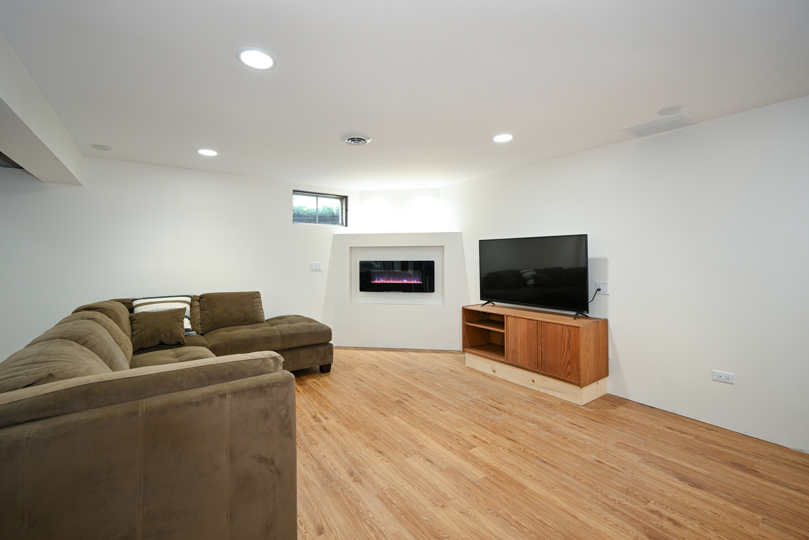 206 White Oak Drive