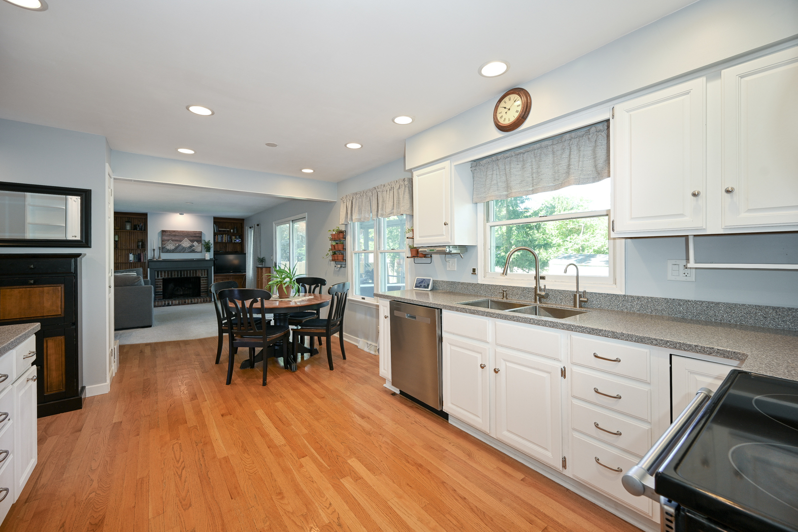 206 White Oak Drive