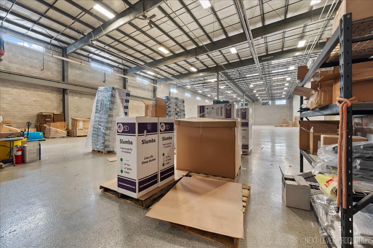 802 E Devon Avenue Unit: 810