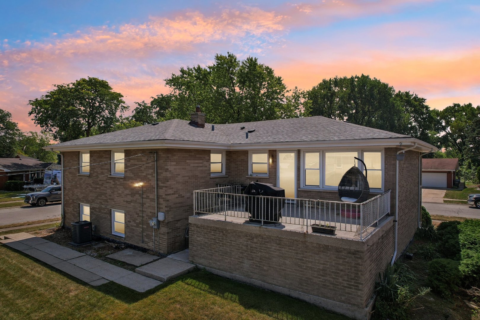 544 E 169th Street