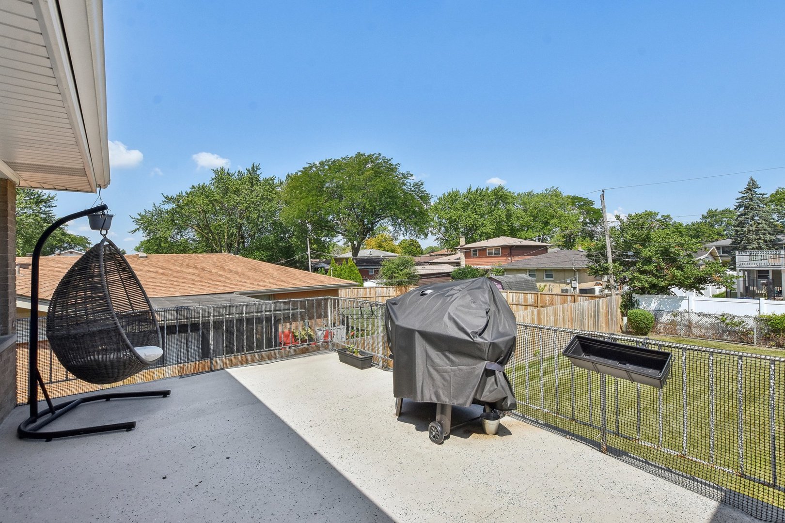 544 E 169th Street