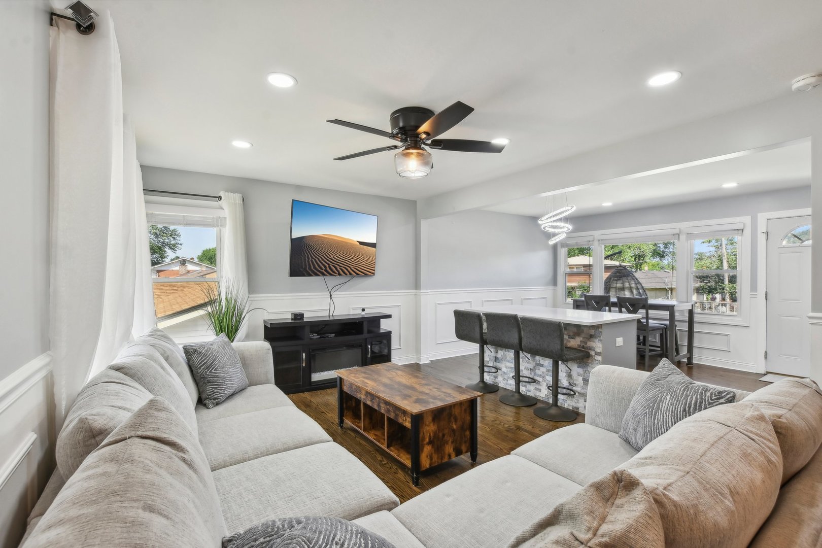 544 E 169th Street