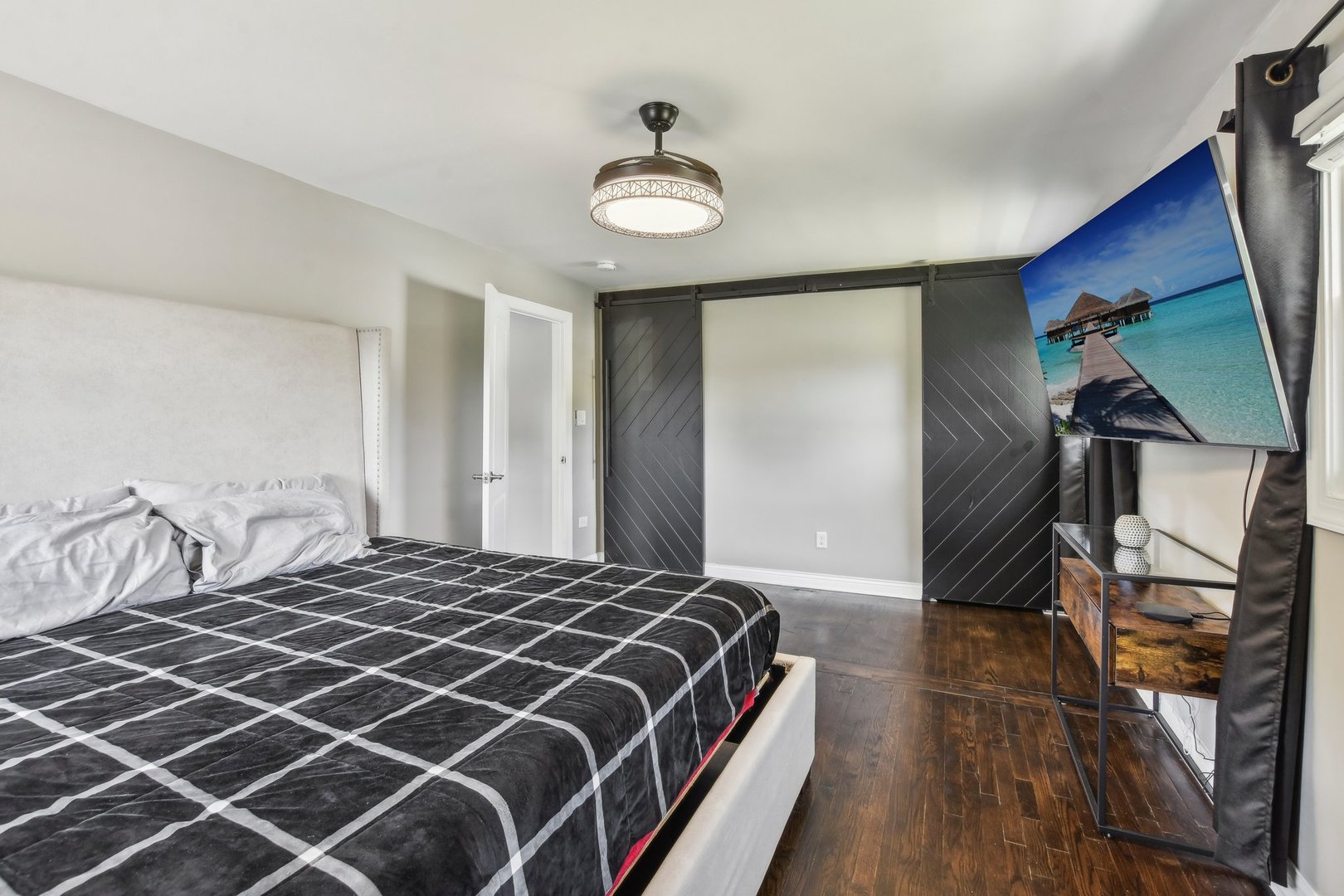 544 E 169th Street
