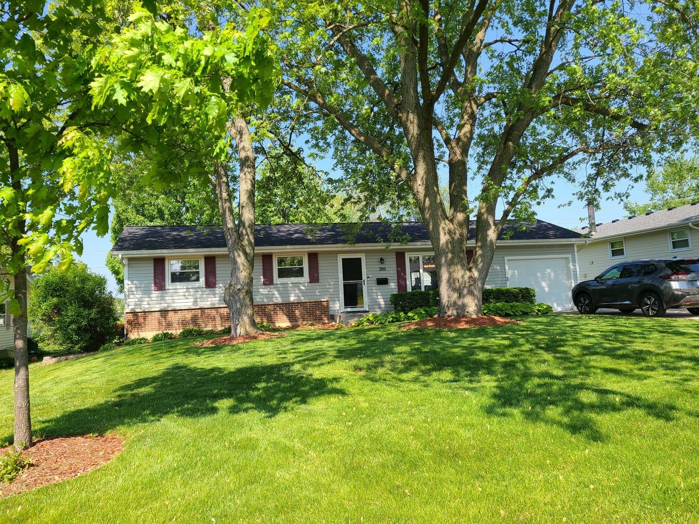 390 Arrowhead Trail