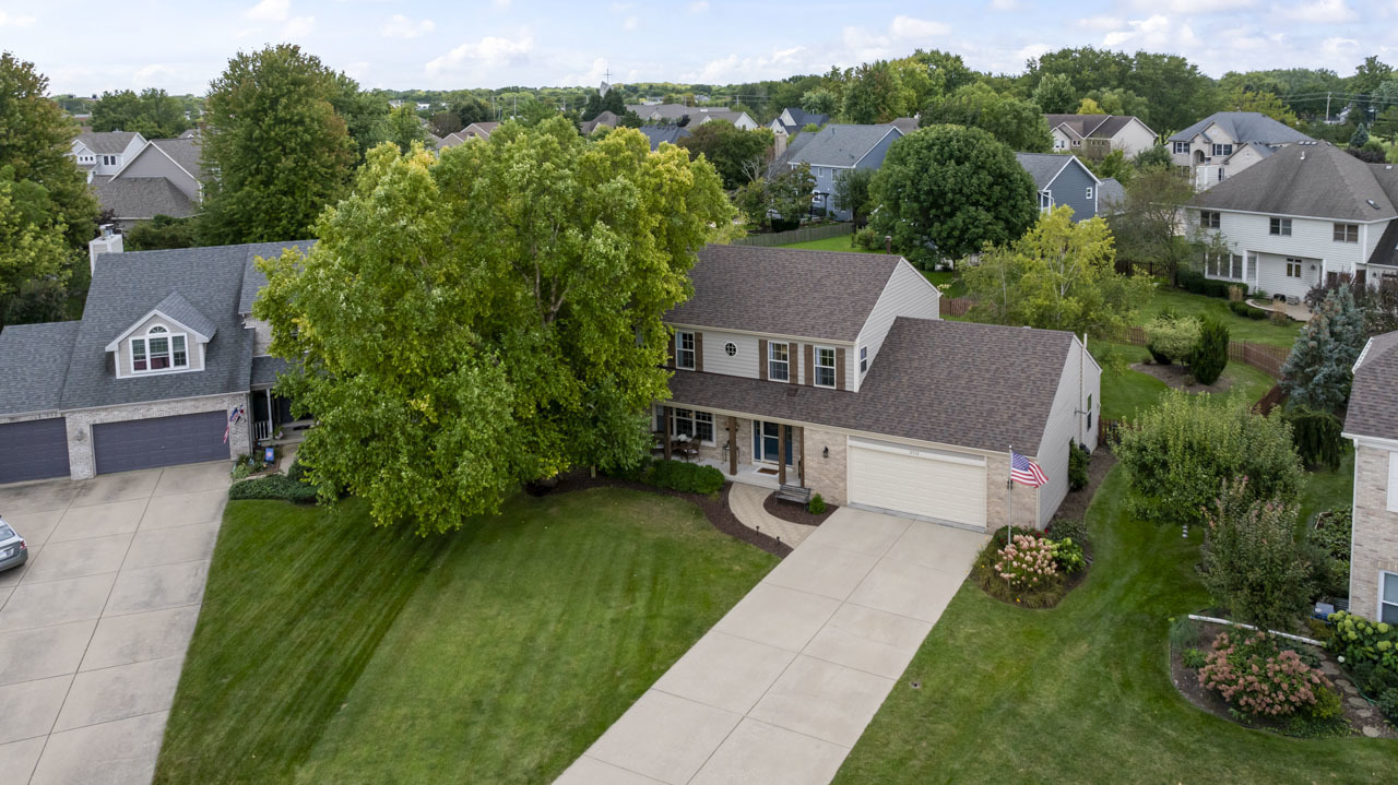 2512 Bainbridge Court