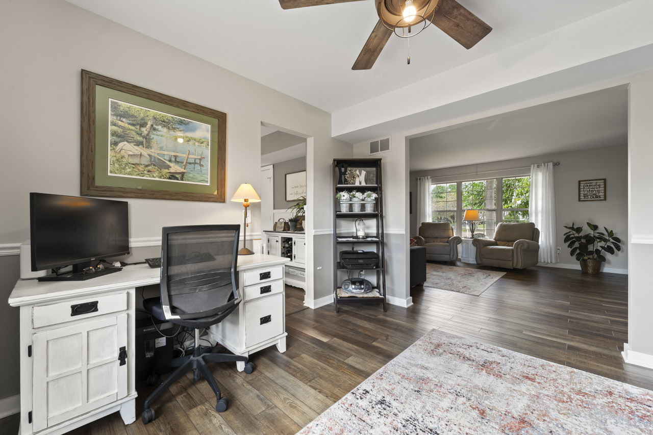 2512 Bainbridge Court