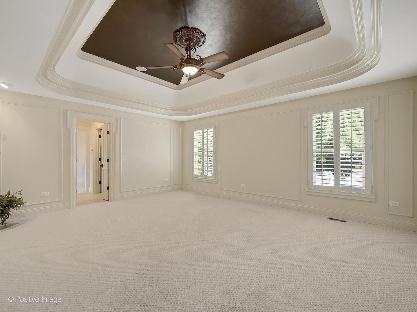 930 S Gables Boulevard