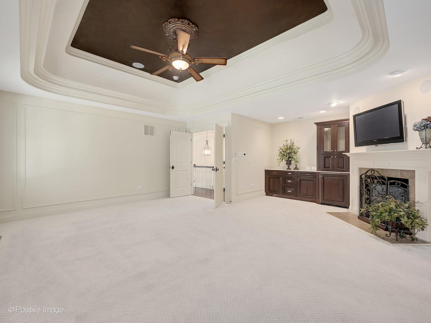 930 S Gables Boulevard