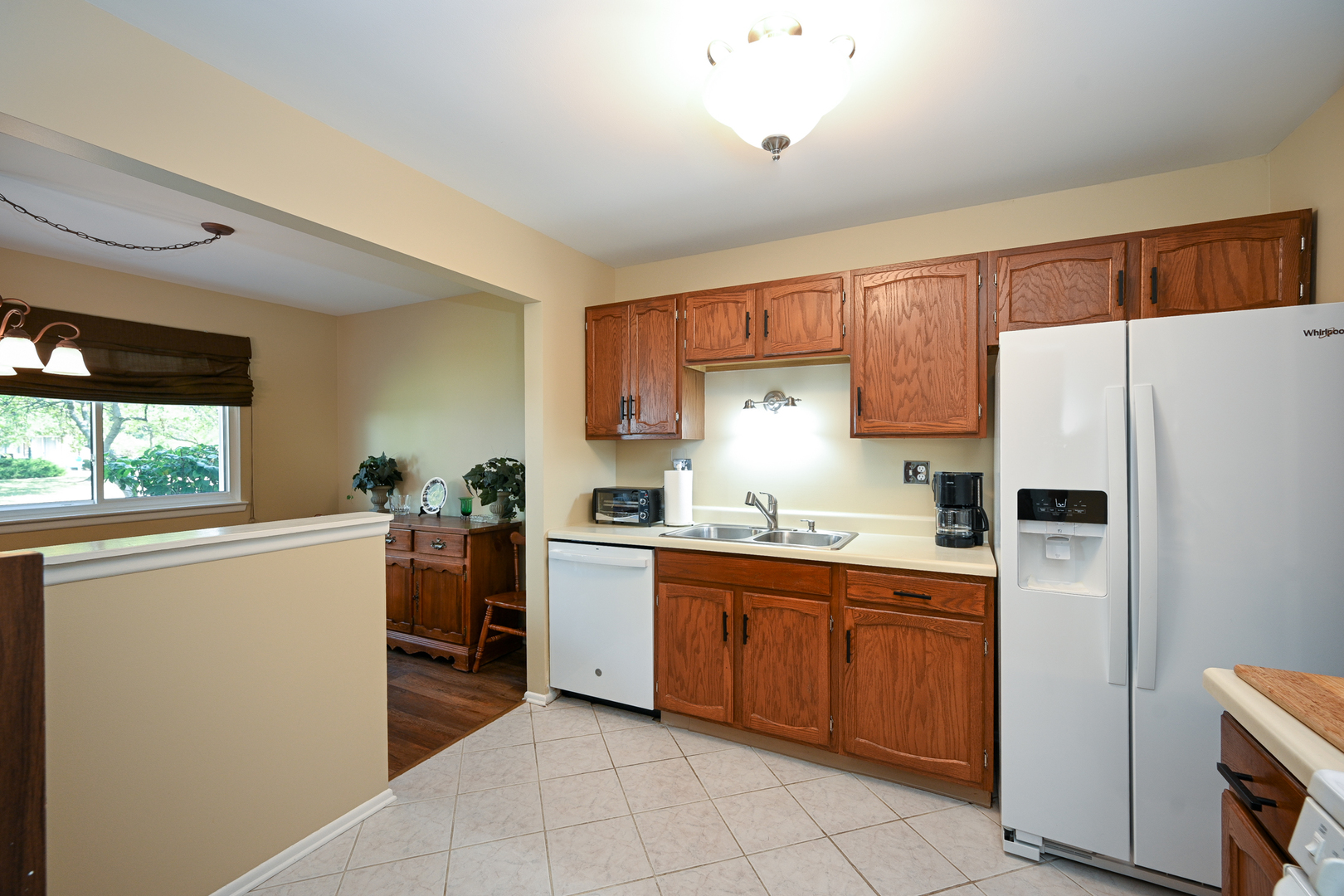 1585 Stonehill Court Unit: D