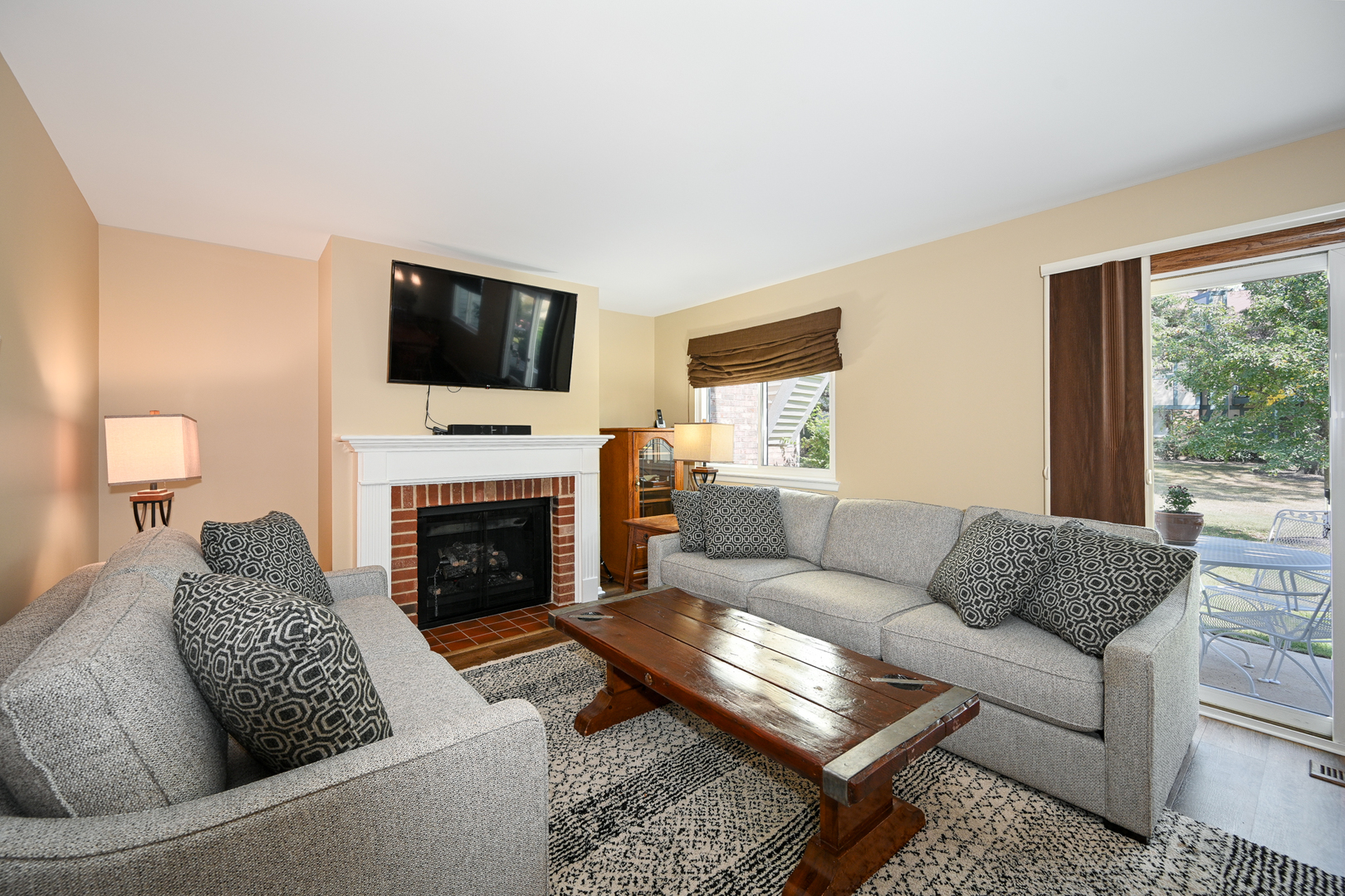 1585 Stonehill Court Unit: D