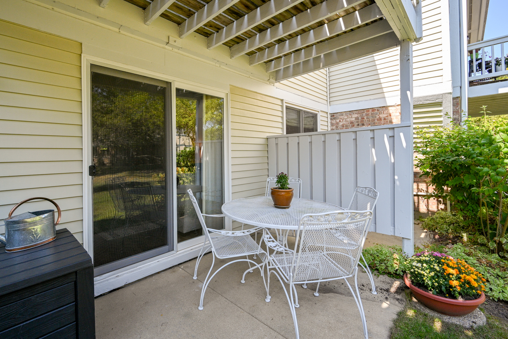 1585 Stonehill Court Unit: D