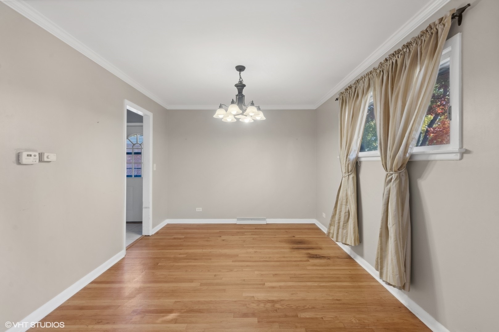 1521 Lakeside Drive