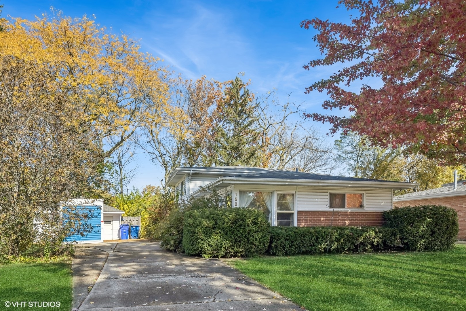 1521 Lakeside Drive