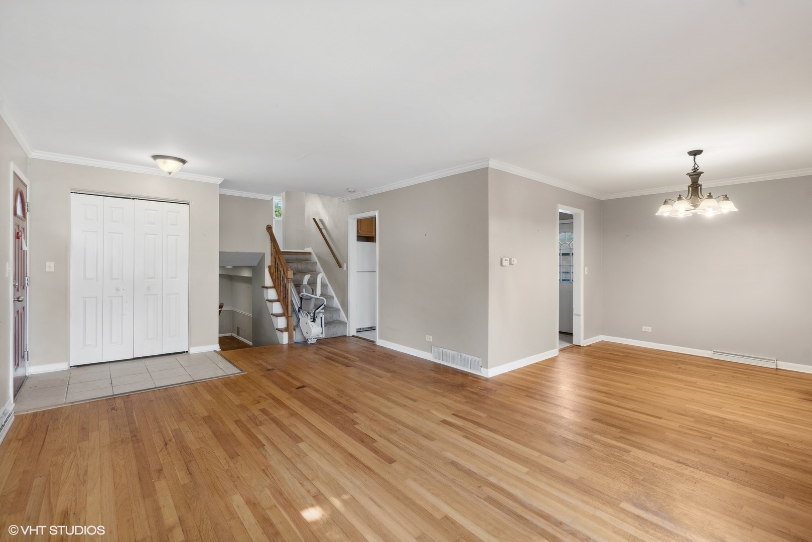 1521 Lakeside Drive