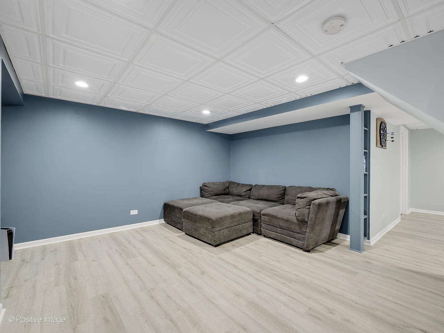 27W305 VICTORIA Lane
