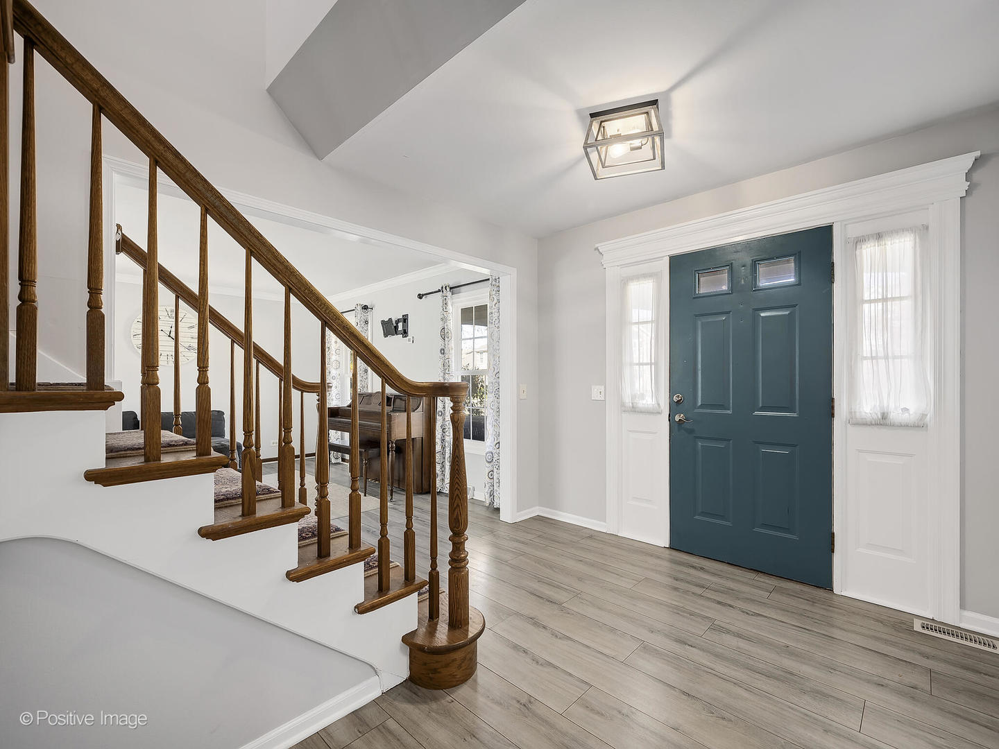 27W305 VICTORIA Lane